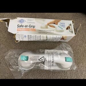 Safe-er-Grip - Bathtub And Shower Handle